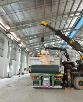CẨU HÀNG HÓA BẾN LỨC LONG AN