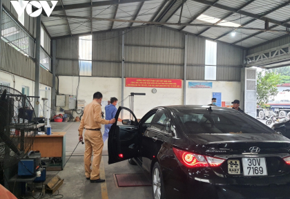 Từ hôm nay (22/3) ô tô mới được miễn đăng kiểm, xe cũ được kéo dài thời hạn đăng kiểm