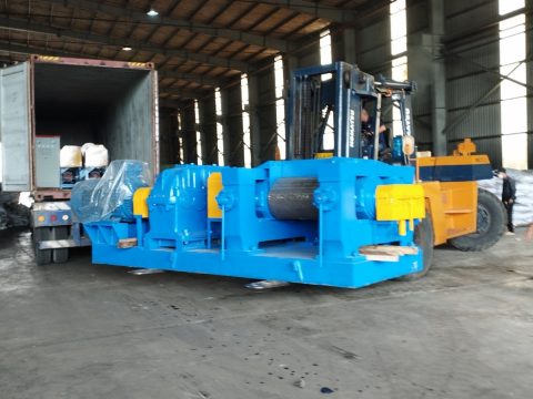 Nâng hạ máy cán cao su 18 tấn  Cty Tân Tỷ