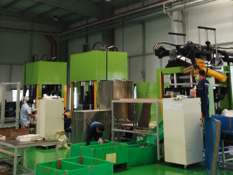 Nâng cẩu lắp ráp máy tại công ty PYUNGIL VINA (2023 )