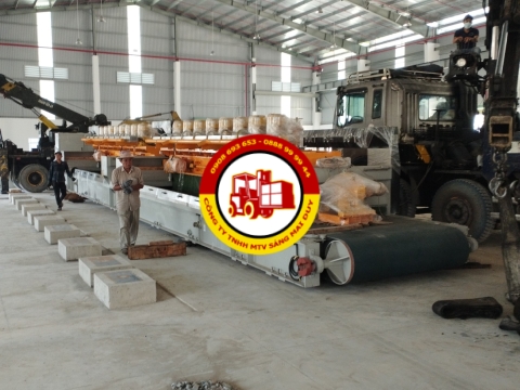 Cẩu máy sản xuất đá hoa cương nặng 35 tấn tại công ty Area Stone (2023)