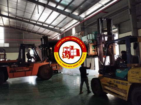 Nâng hạ máy CNC tại KCN Đức Hòa