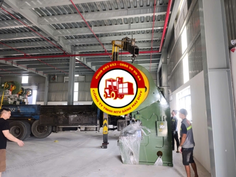 Nâng Cẩu máy đột - Đức Hòa - Tây Ninh
