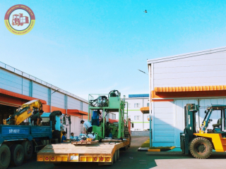 Nâng cẩu lắp ráp máy tại công ty PYUNGIL VINA (2023 )