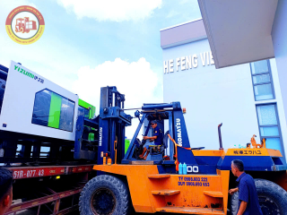 Nâng hạ Máy ép nhựa YIZUMI - Đức Hòa - Tây Ninh