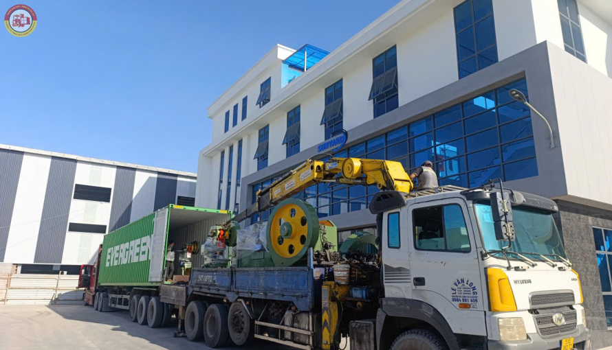 Nâng Cẩu máy đột - Đức Hòa - Tây Ninh